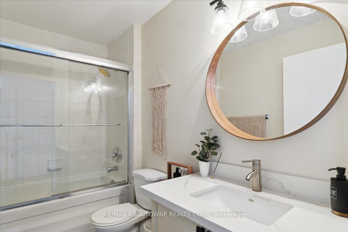 Photo 17 of Unit 232, 404 King Street W, Kitchener — HOMEH