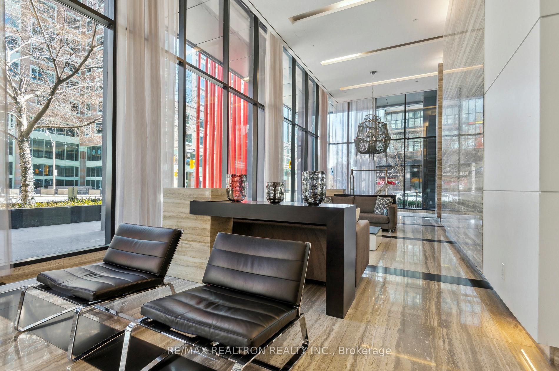 Photo 3 of Unit 2006, 110 Charles Street E, Toronto, Church-Yonge Corridor — HOMEH