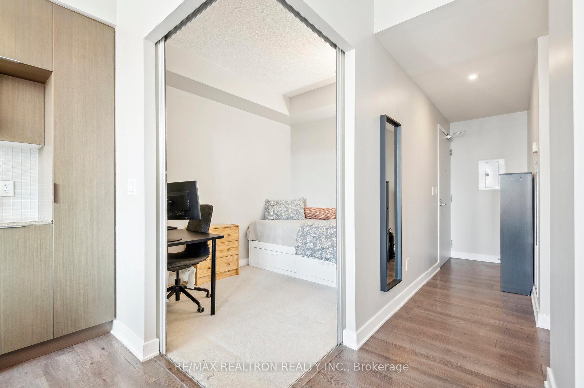 Photo 23 of Unit 2006, 110 Charles Street E, Toronto, Church-Yonge Corridor — HOMEH