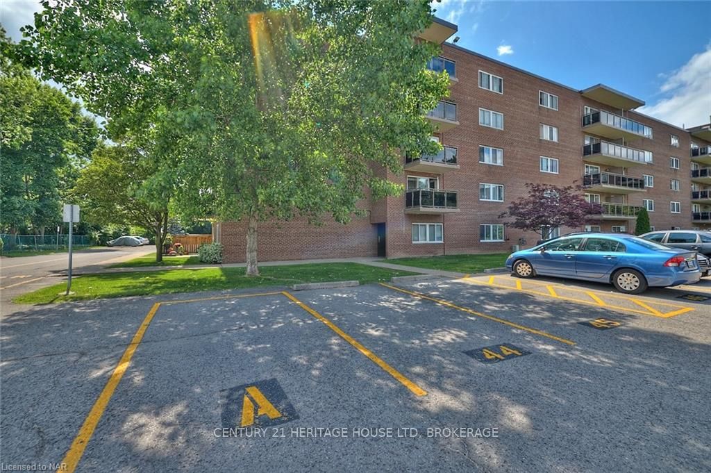 Photo 48 of Unit 201, 196 Scott Street, St. Catharines, Fairview — HOMEH