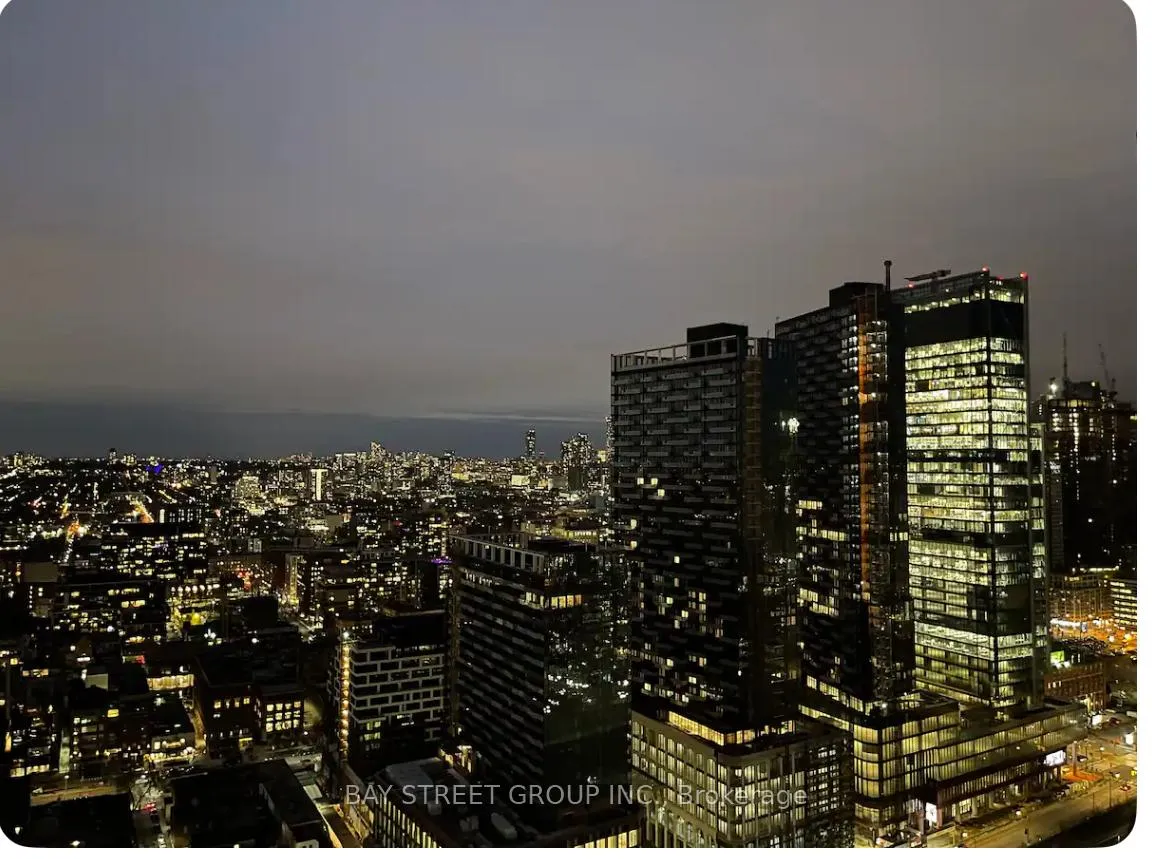 Photo 11 of Unit 4303, 21 Iceboat Terrace, Toronto, Waterfront Communities — HOMEH