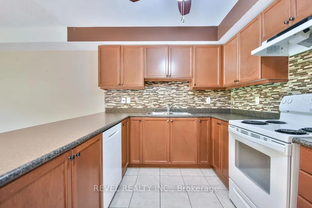 Photo 6 of Unit 14, 39 Coulter Street, Barrie, Sunnidale — HOMEH