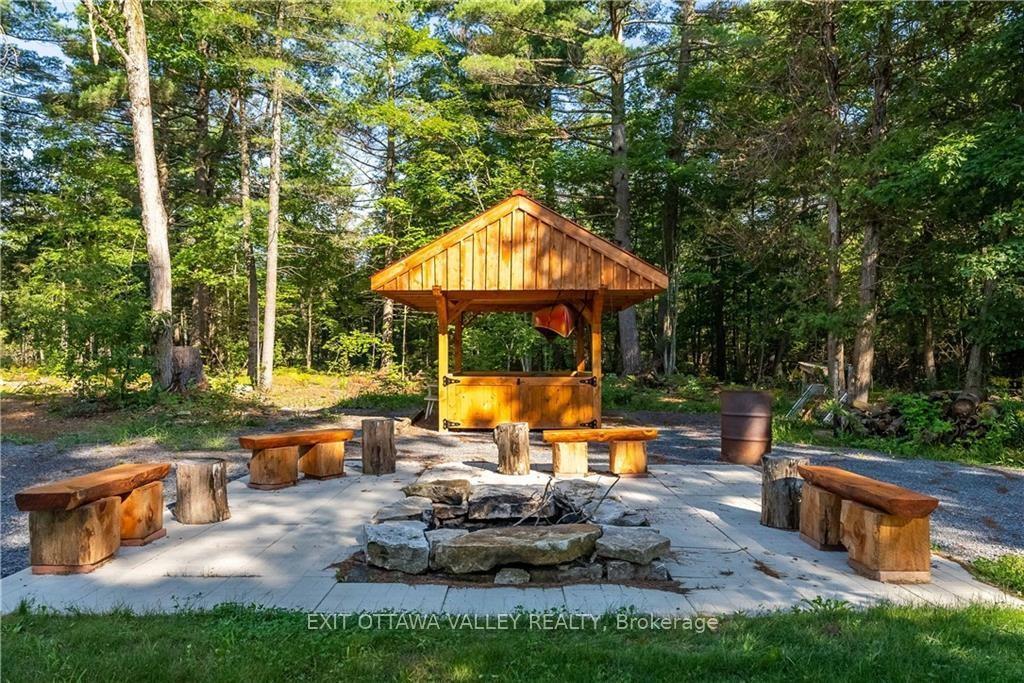 Photo 29 of 2062 Richmond Road, Beckwith, Beckwith Twp — HOMEH