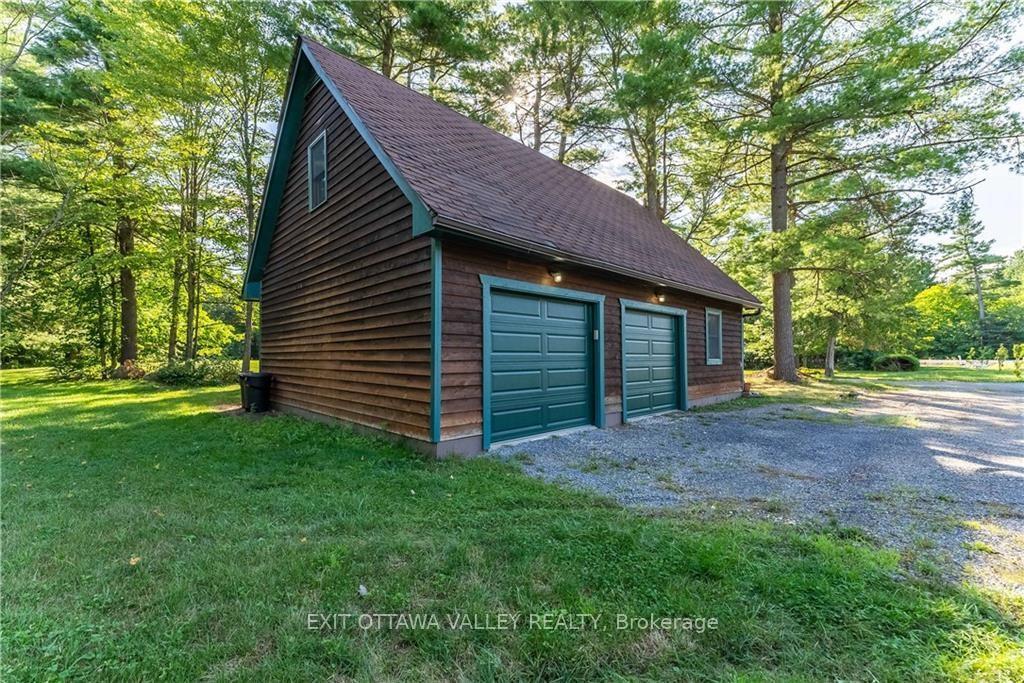 Photo 26 of 2062 Richmond Road, Beckwith, Beckwith Twp — HOMEH