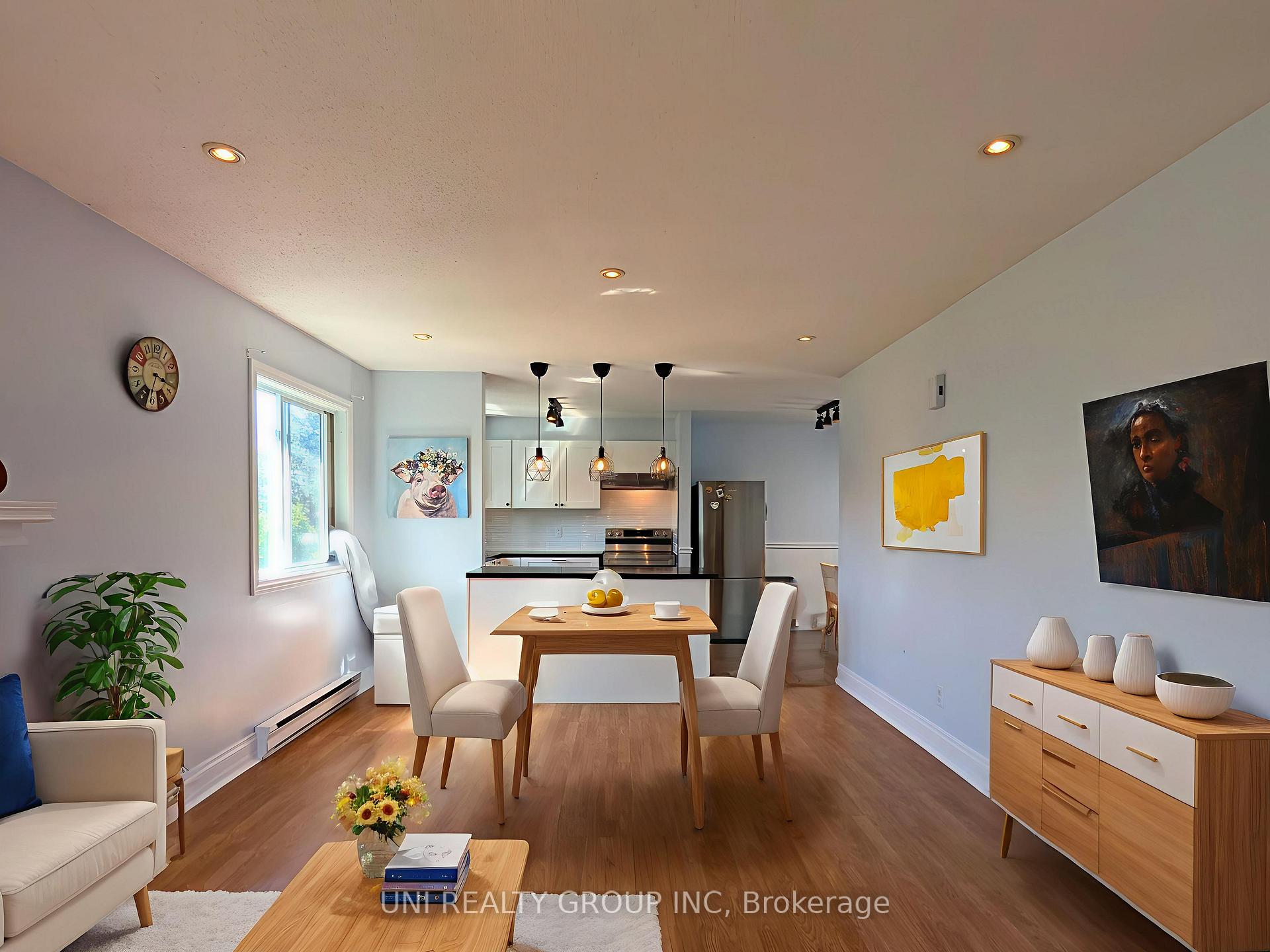 Photo 15 of 120 Castlegreen Private, Ottawa, Hunt Club Park/Greenboro — HOMEH