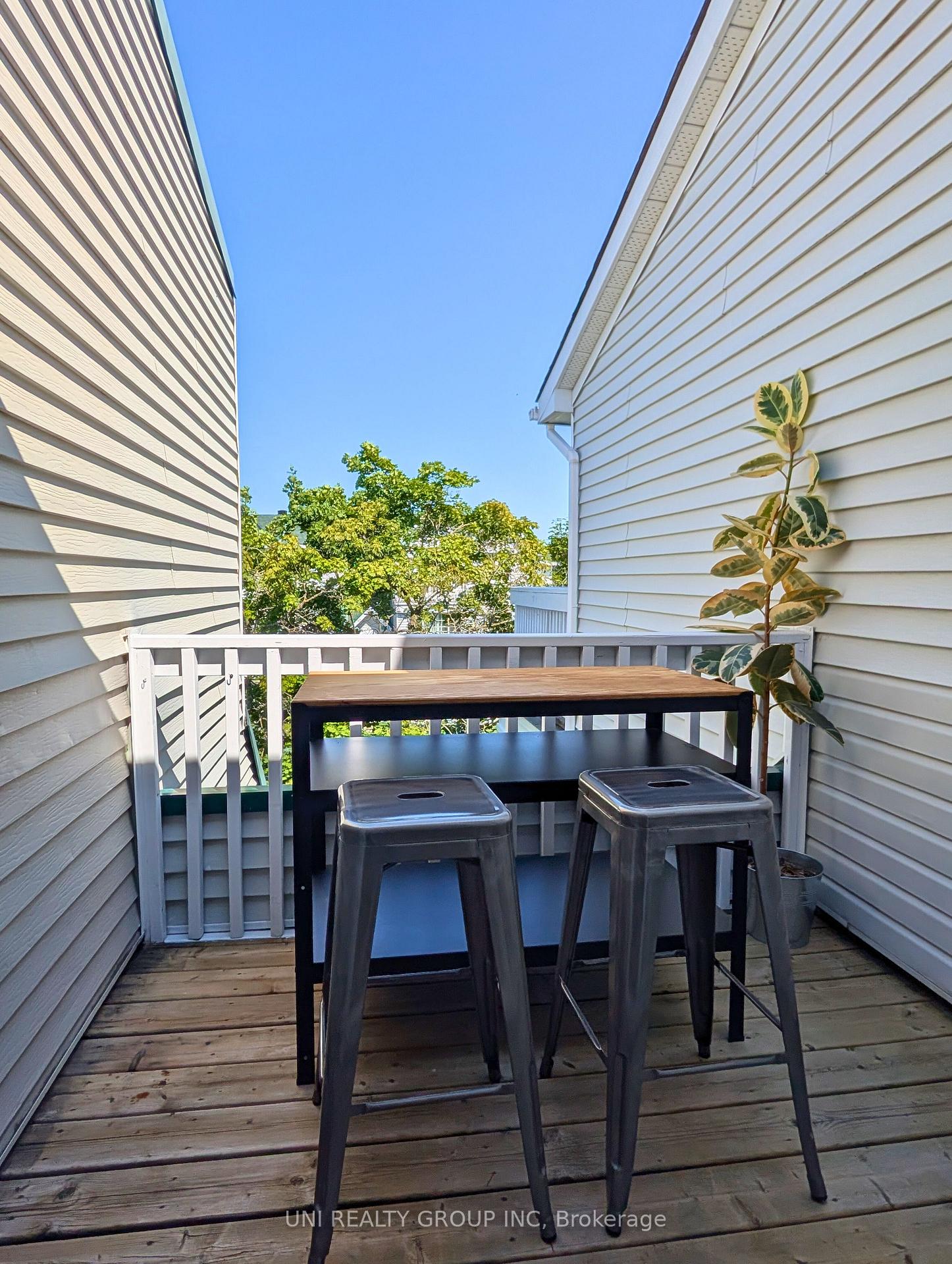 Photo 21 of 120 Castlegreen Private, Ottawa, Hunt Club Park/Greenboro — HOMEH