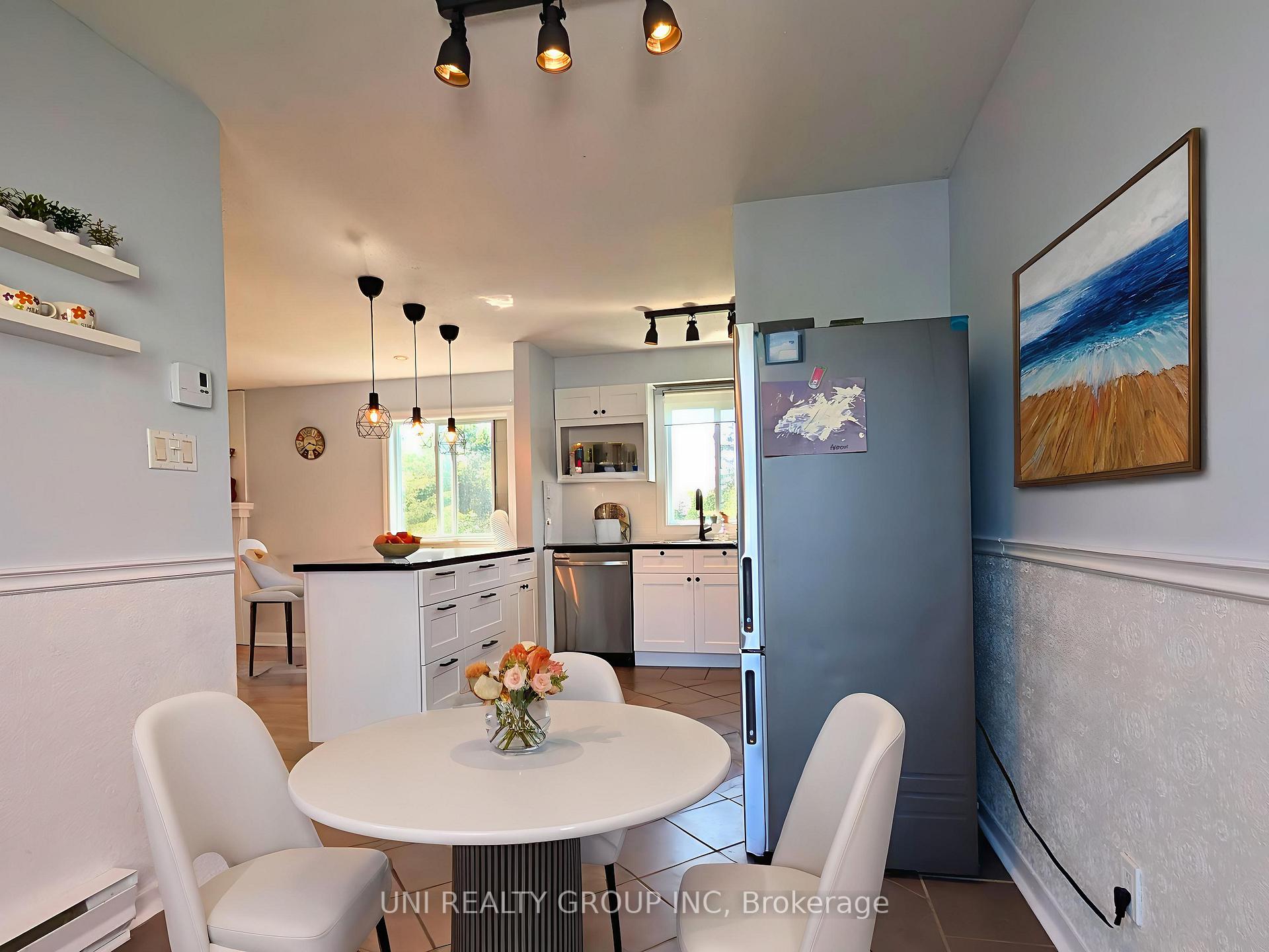 Photo 22 of 120 Castlegreen Private, Ottawa, Hunt Club Park/Greenboro — HOMEH