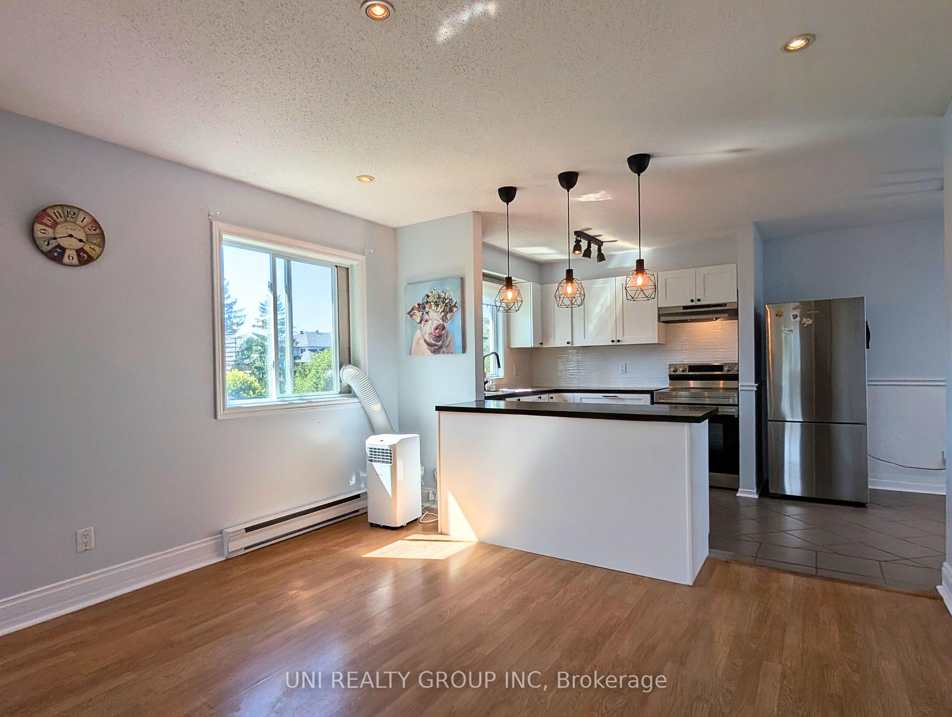 Photo 28 of 120 Castlegreen Private, Ottawa, Hunt Club Park/Greenboro — HOMEH