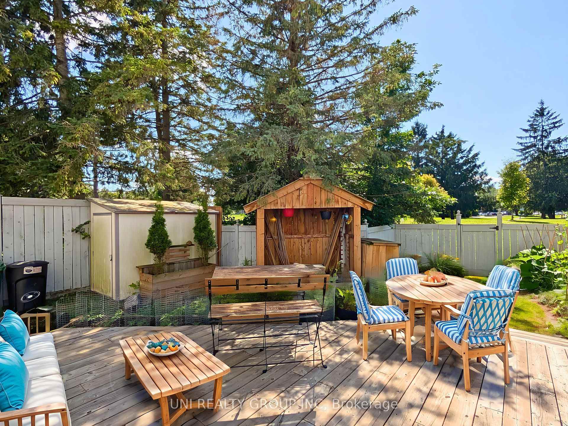 Photo 46 of 120 Castlegreen Private, Ottawa, Hunt Club Park/Greenboro — HOMEH