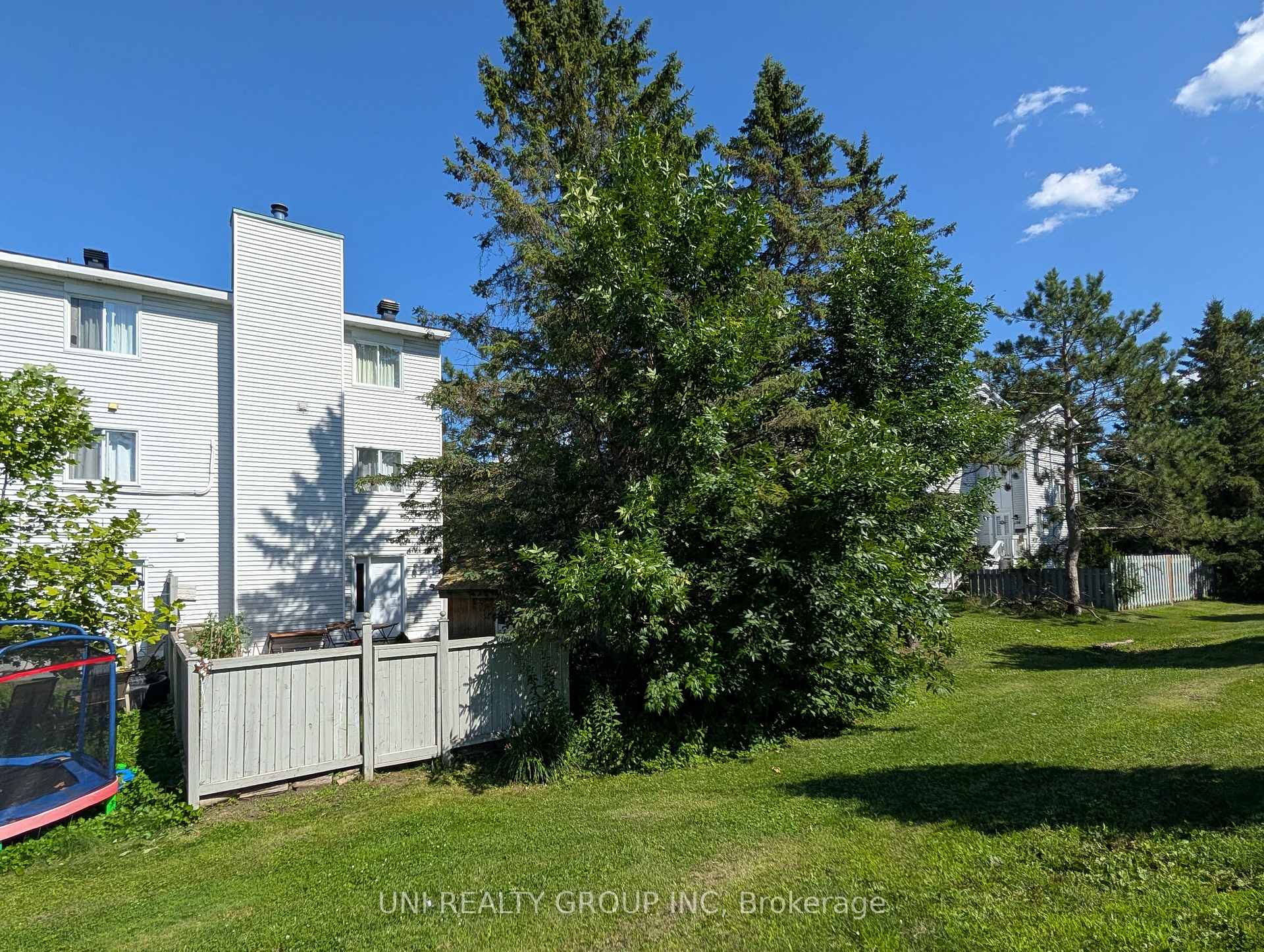 Photo 47 of 120 Castlegreen Private, Ottawa, Hunt Club Park/Greenboro — HOMEH