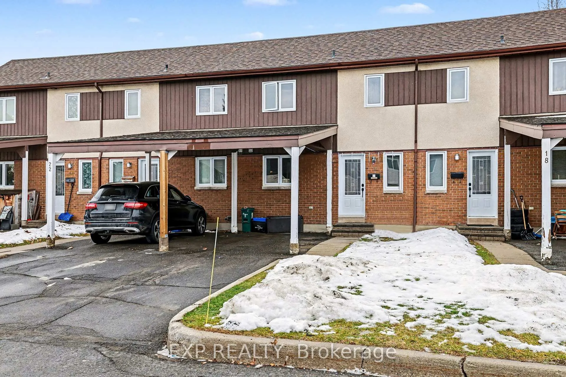 Photo 4 of 20 Lovell Lane, Ottawa, Westcliffe Estates — HOMEH