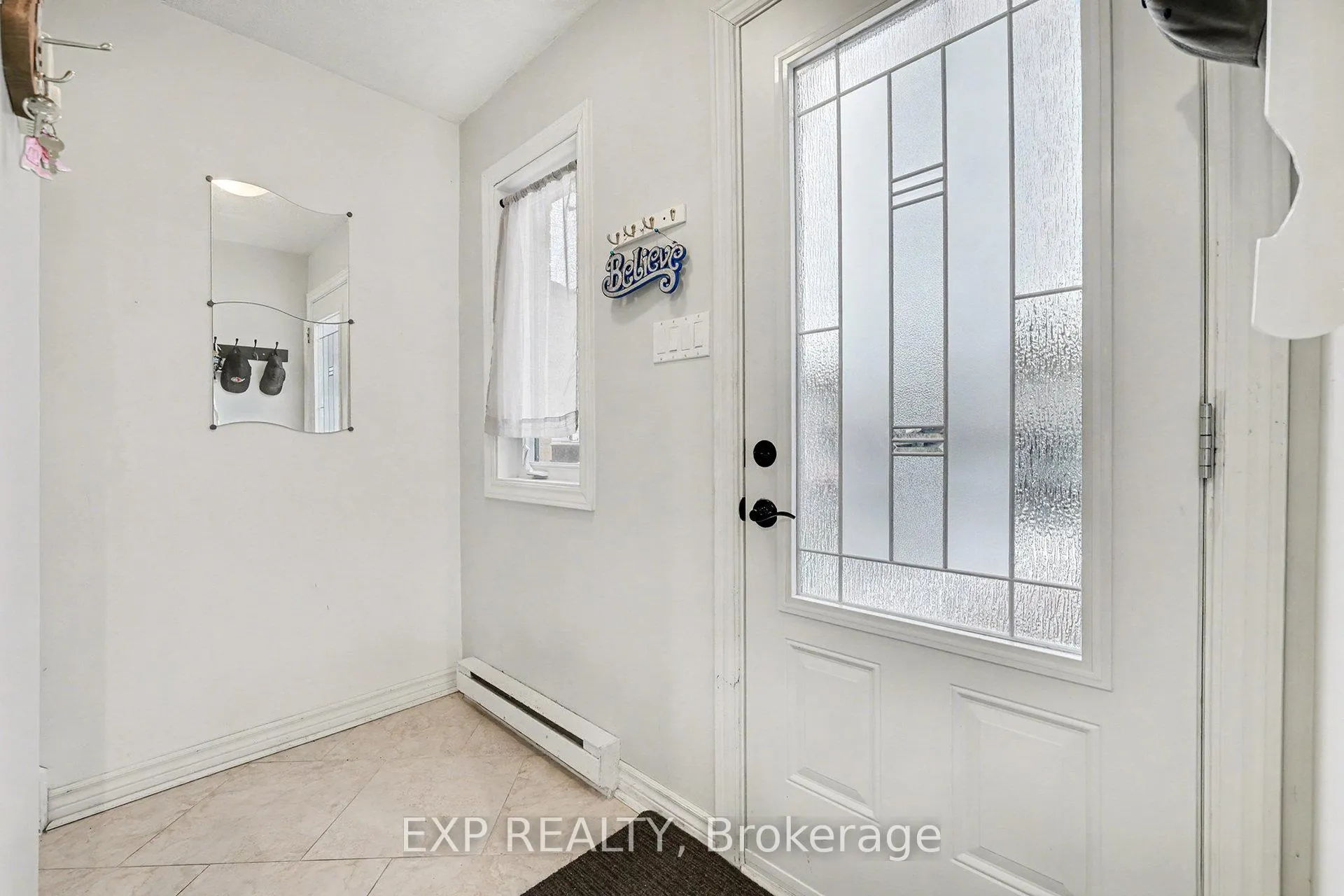Photo 5 of 20 Lovell Lane, Ottawa, Westcliffe Estates — HOMEH