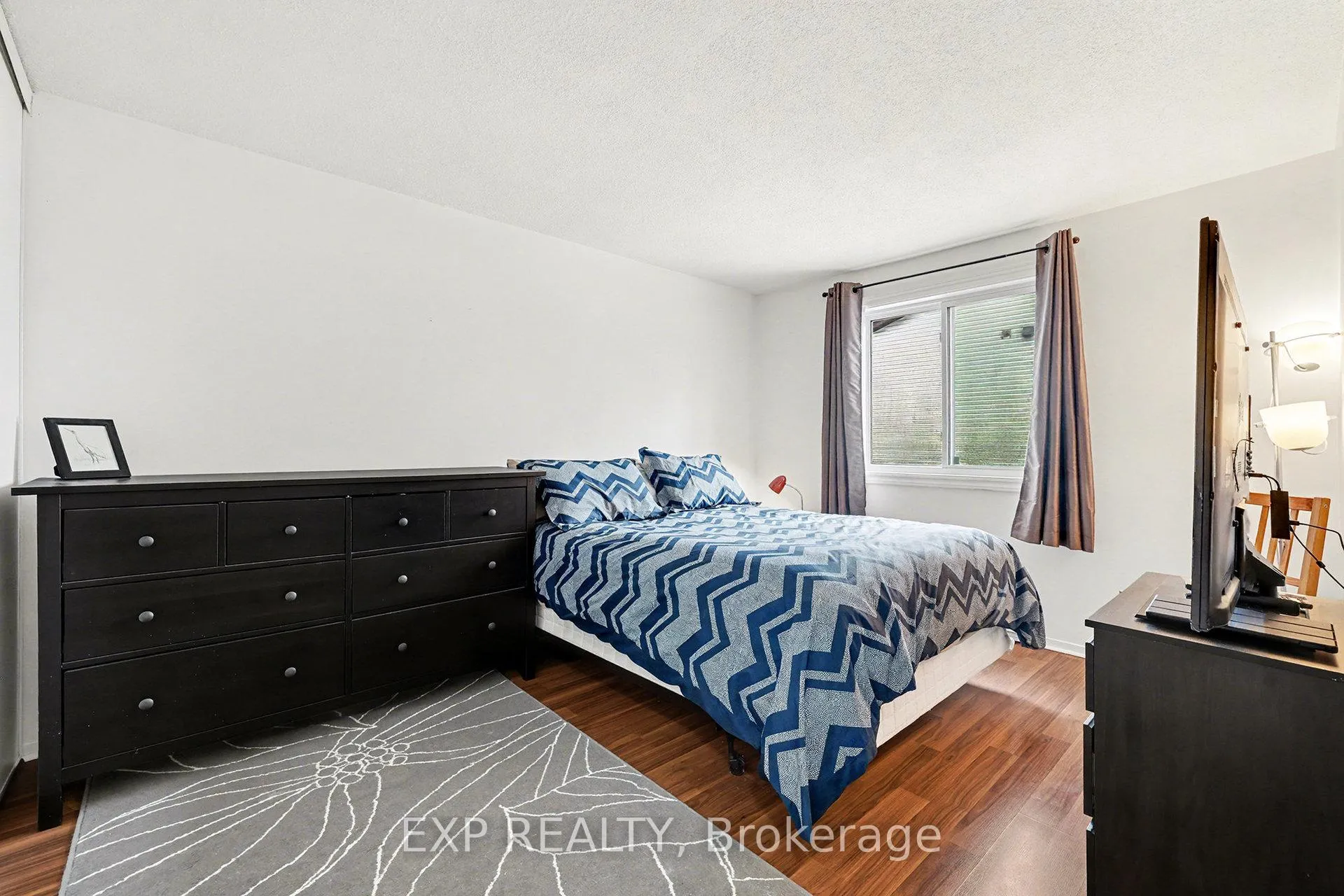 Photo 15 of 20 Lovell Lane, Ottawa, Westcliffe Estates — HOMEH
