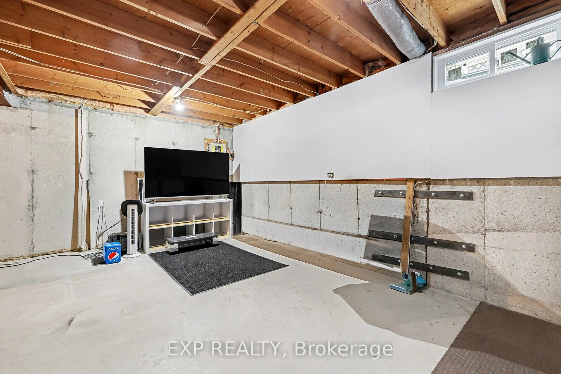 Photo 21 of 20 Lovell Lane, Ottawa, Westcliffe Estates — HOMEH