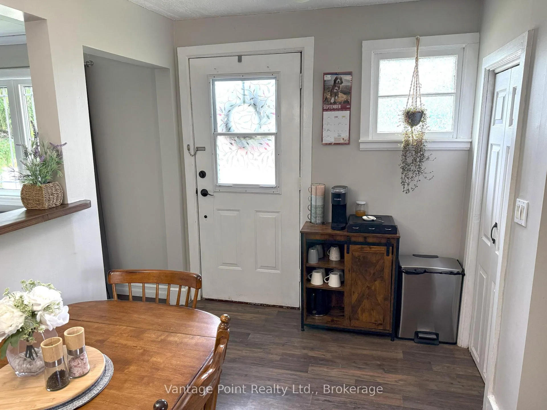 Photo 20 of 777007 10 Highway, Chatsworth — HOMEH
