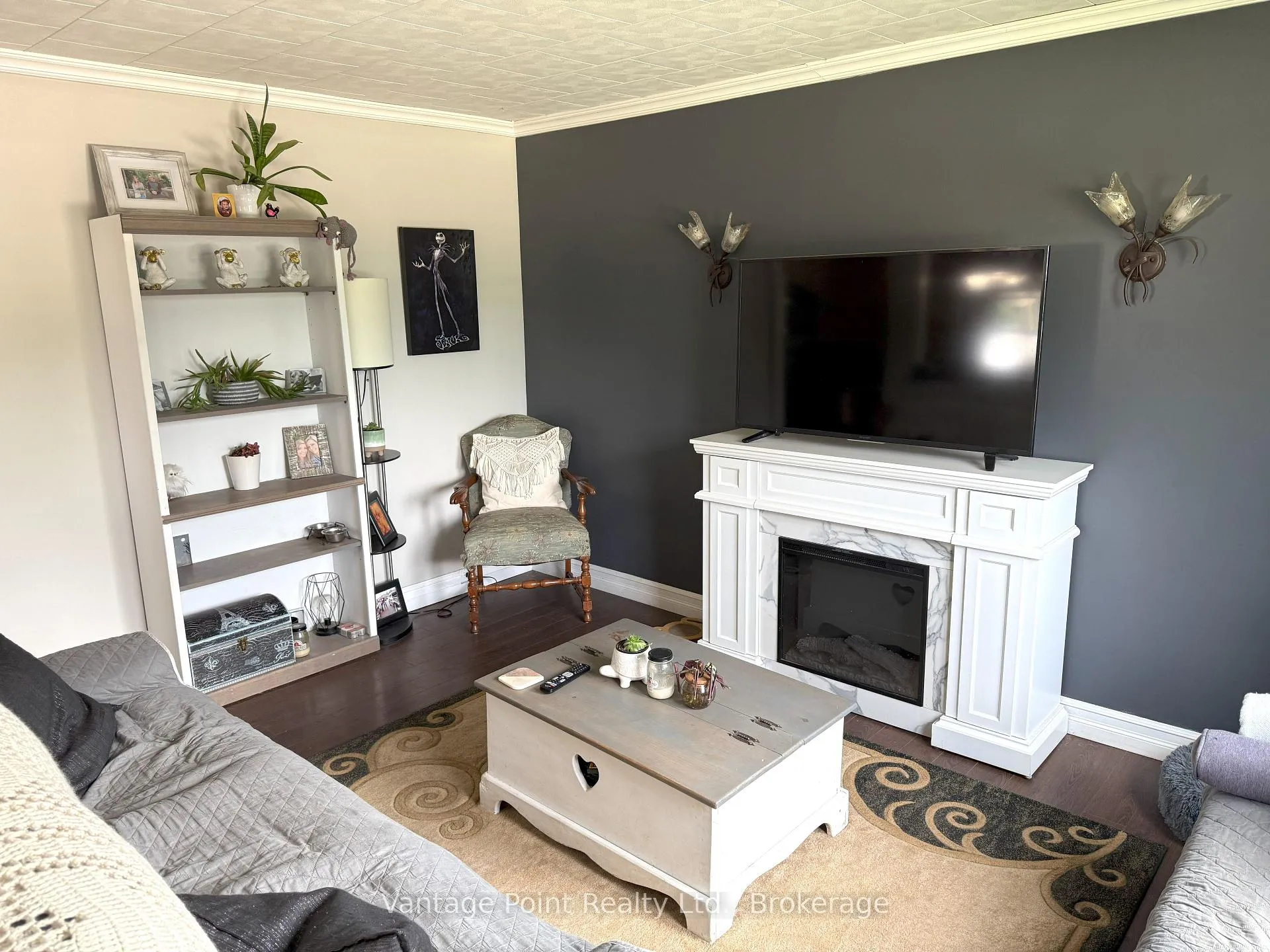 Photo 23 of 777007 10 Highway, Chatsworth — HOMEH