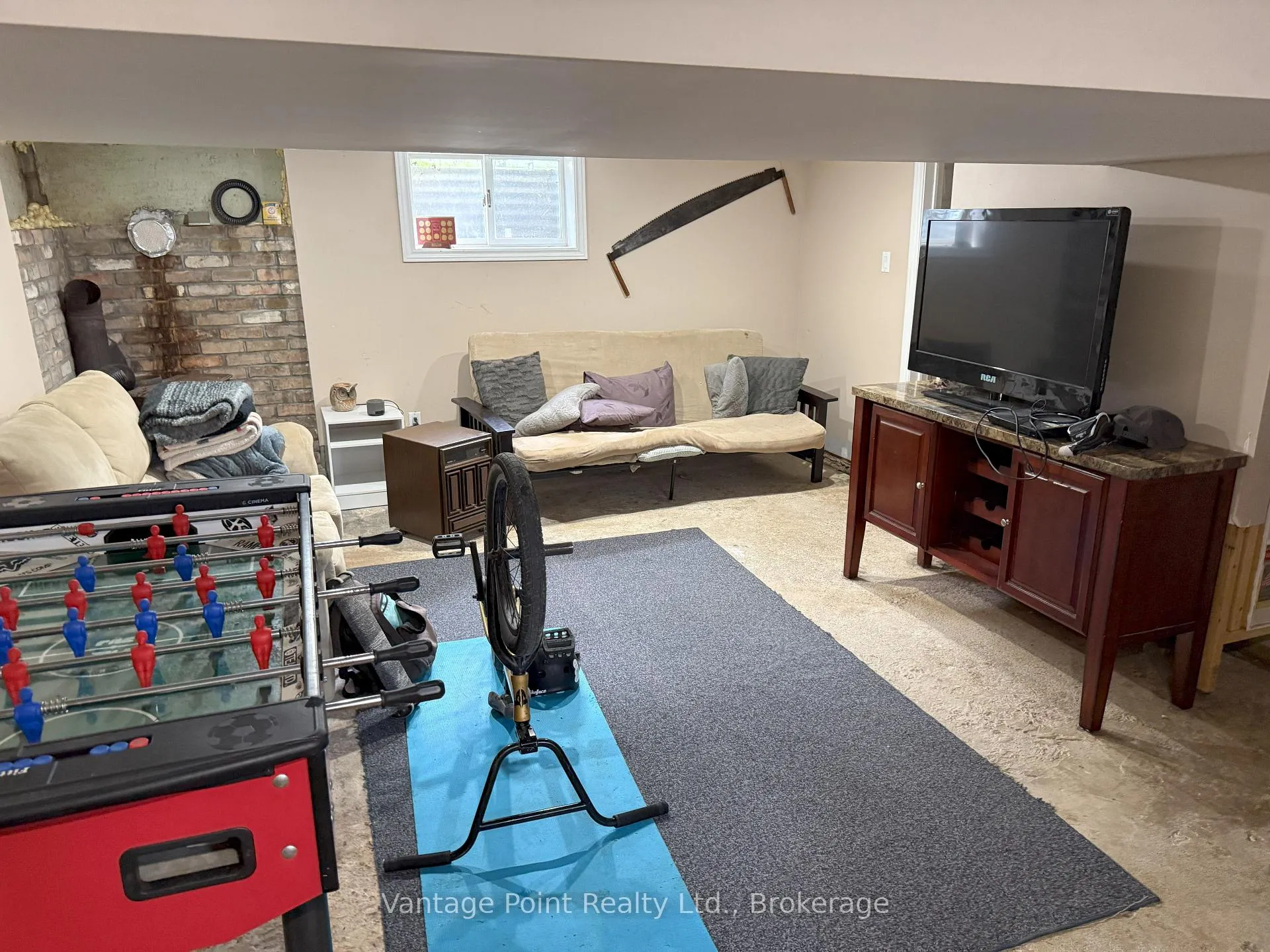 Photo 32 of 777007 10 Highway, Chatsworth — HOMEH