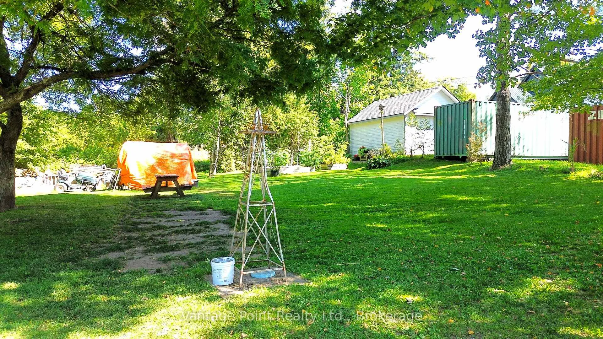 Photo 41 of 777007 10 Highway, Chatsworth — HOMEH