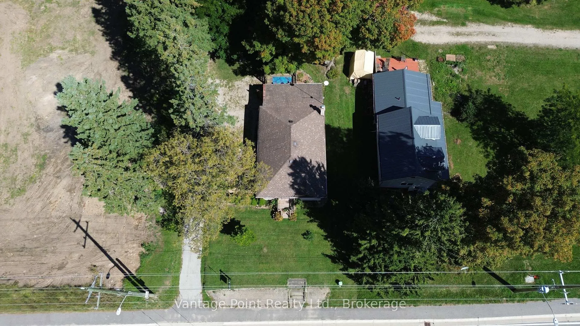 Photo 45 of 777007 10 Highway, Chatsworth — HOMEH