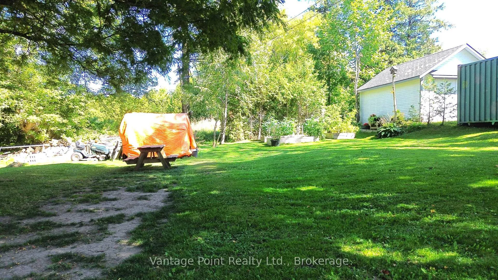 Photo 46 of 777007 10 Highway, Chatsworth — HOMEH