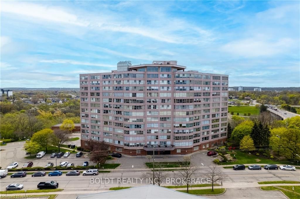 Photo 2 of Unit 911, 7 Gale Crescent, St. Catharines, E. Chester — HOMEH