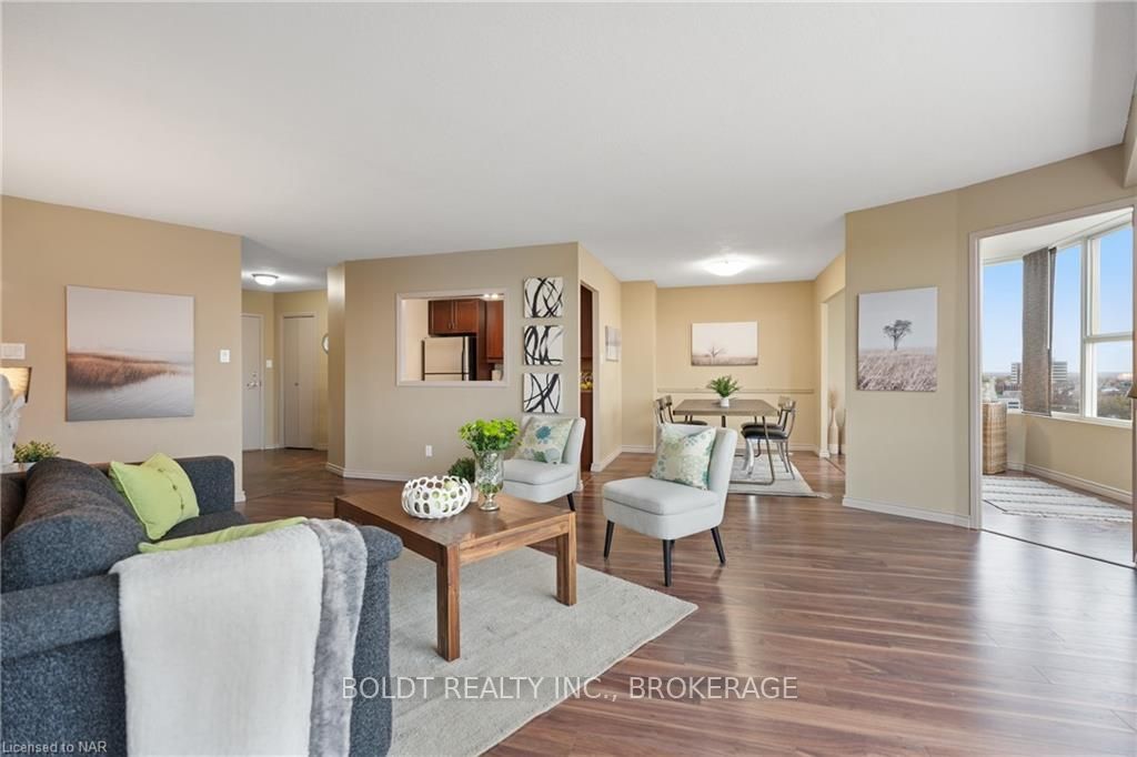 Photo 16 of Unit 911, 7 Gale Crescent, St. Catharines, E. Chester — HOMEH