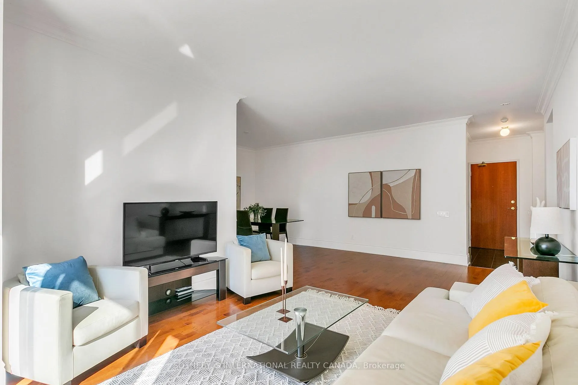 Photo 8 of Unit 903, 55 Delisle Avenue, Toronto, Yonge-St. Clair — HOMEH