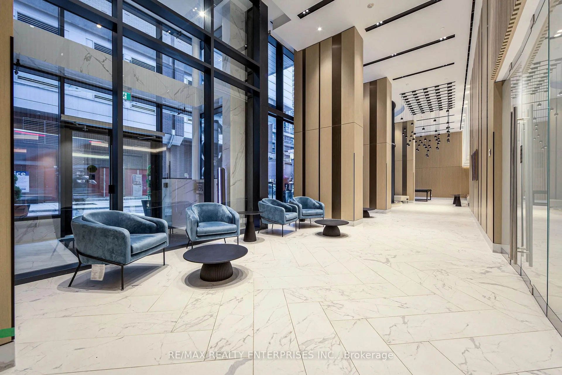 Photo 3 of Unit 1901, 38 Widmer Street, Toronto, Waterfront Communities — HOMEH