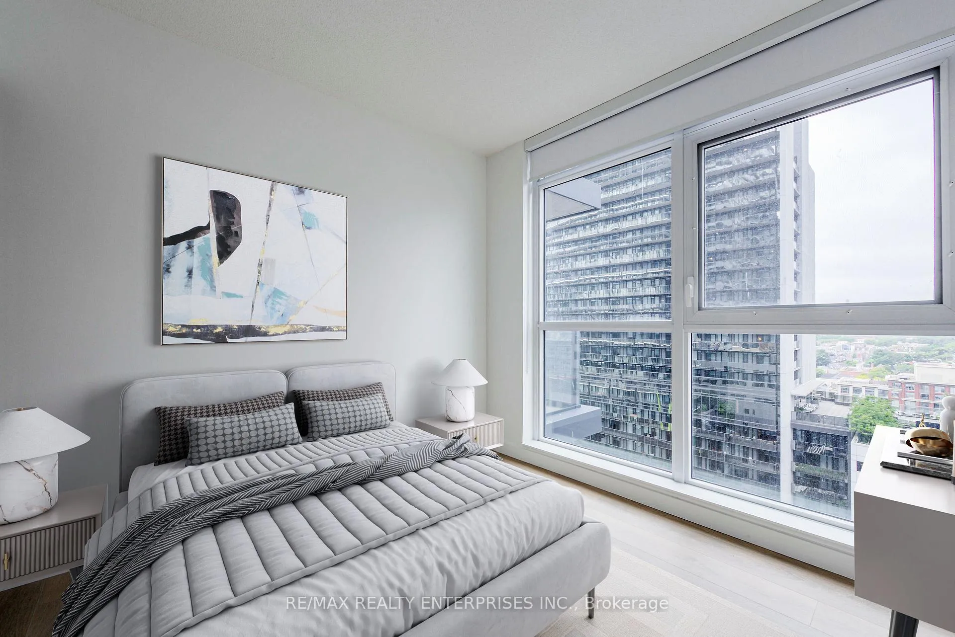 Photo 16 of Unit 1901, 38 Widmer Street, Toronto, Waterfront Communities — HOMEH