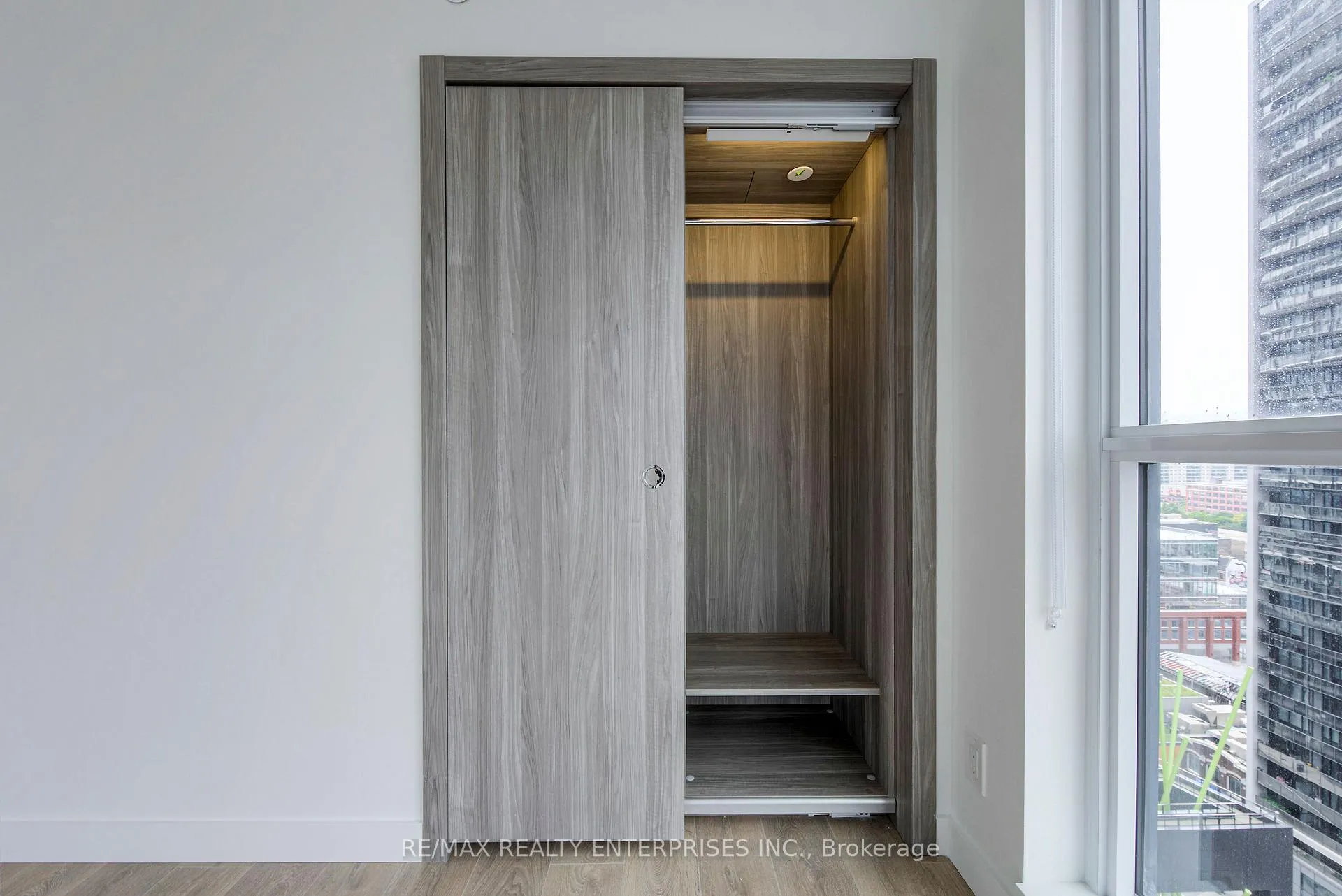 Photo 18 of Unit 1901, 38 Widmer Street, Toronto, Waterfront Communities — HOMEH