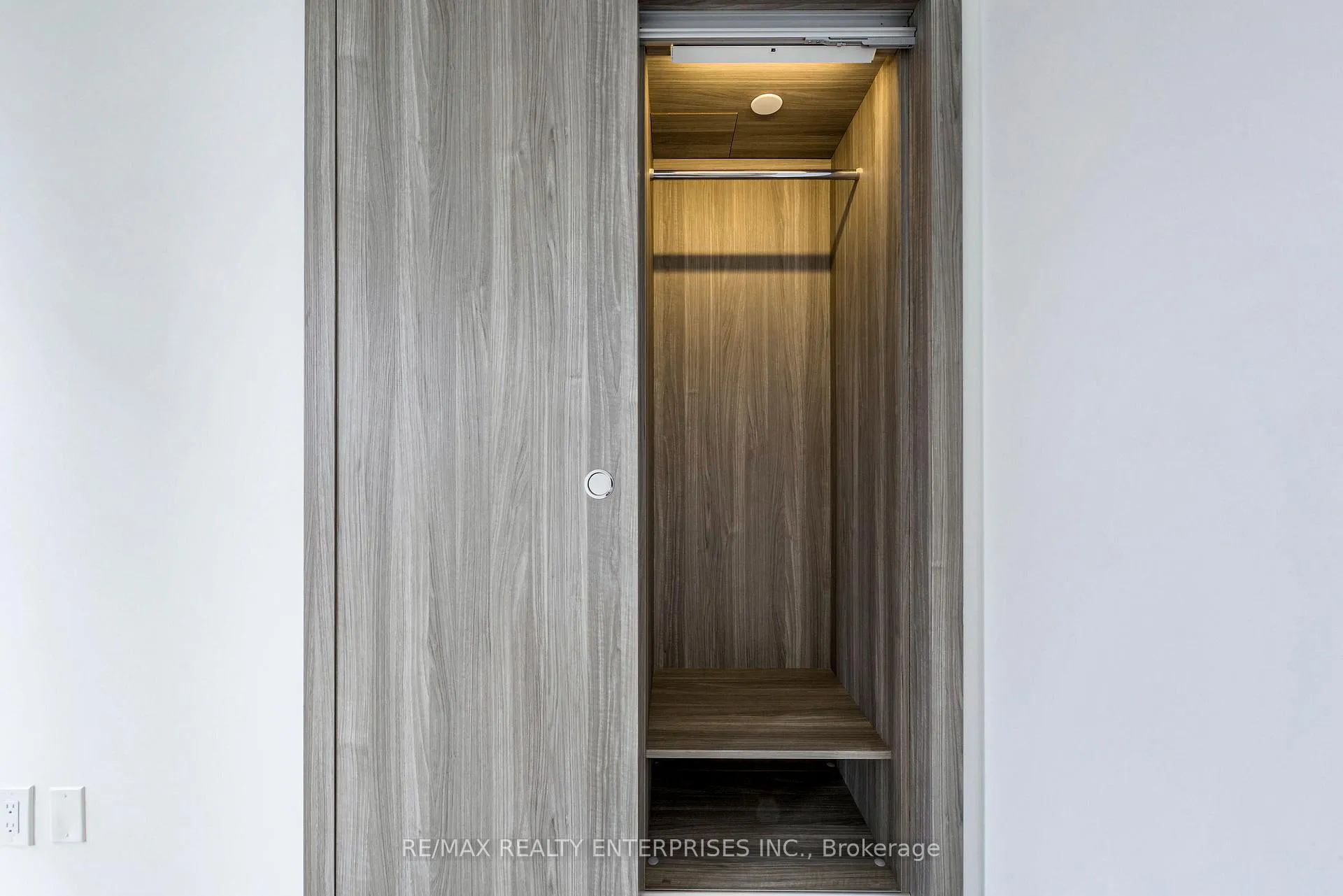 Photo 21 of Unit 1901, 38 Widmer Street, Toronto, Waterfront Communities — HOMEH