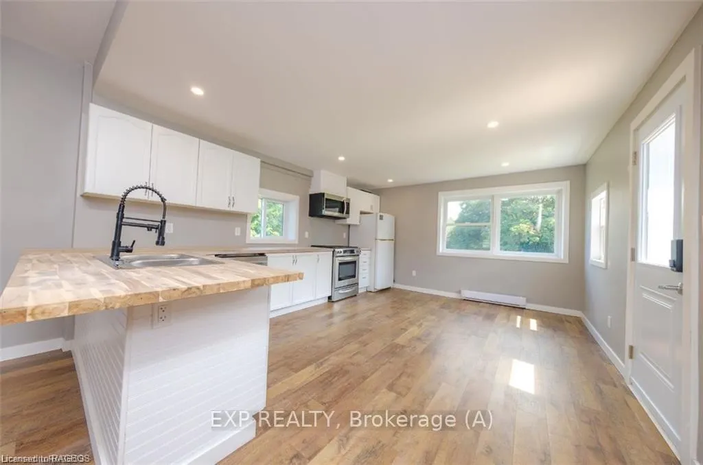 Photo 11 of 16 Ross Street N, Arran-Elderslie — HOMEH