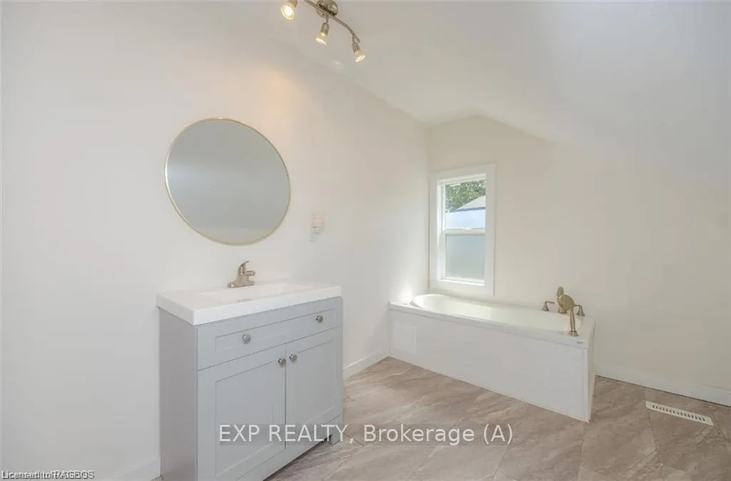 Photo 22 of 16 Ross Street N, Arran-Elderslie — HOMEH