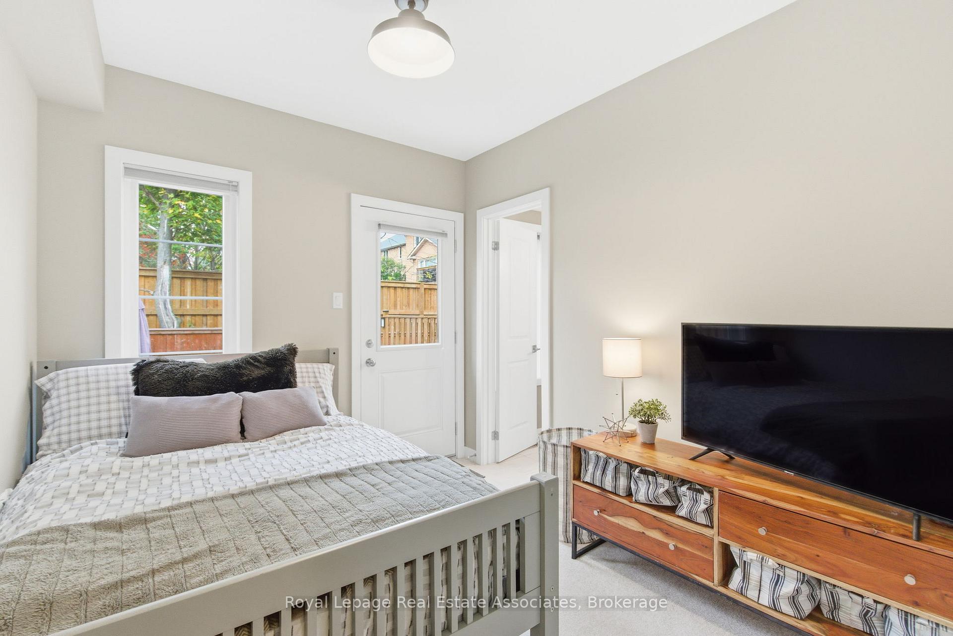Photo 28 of Unit 7, 383 Dundas Street E, Hamilton, Waterdown — HOMEH