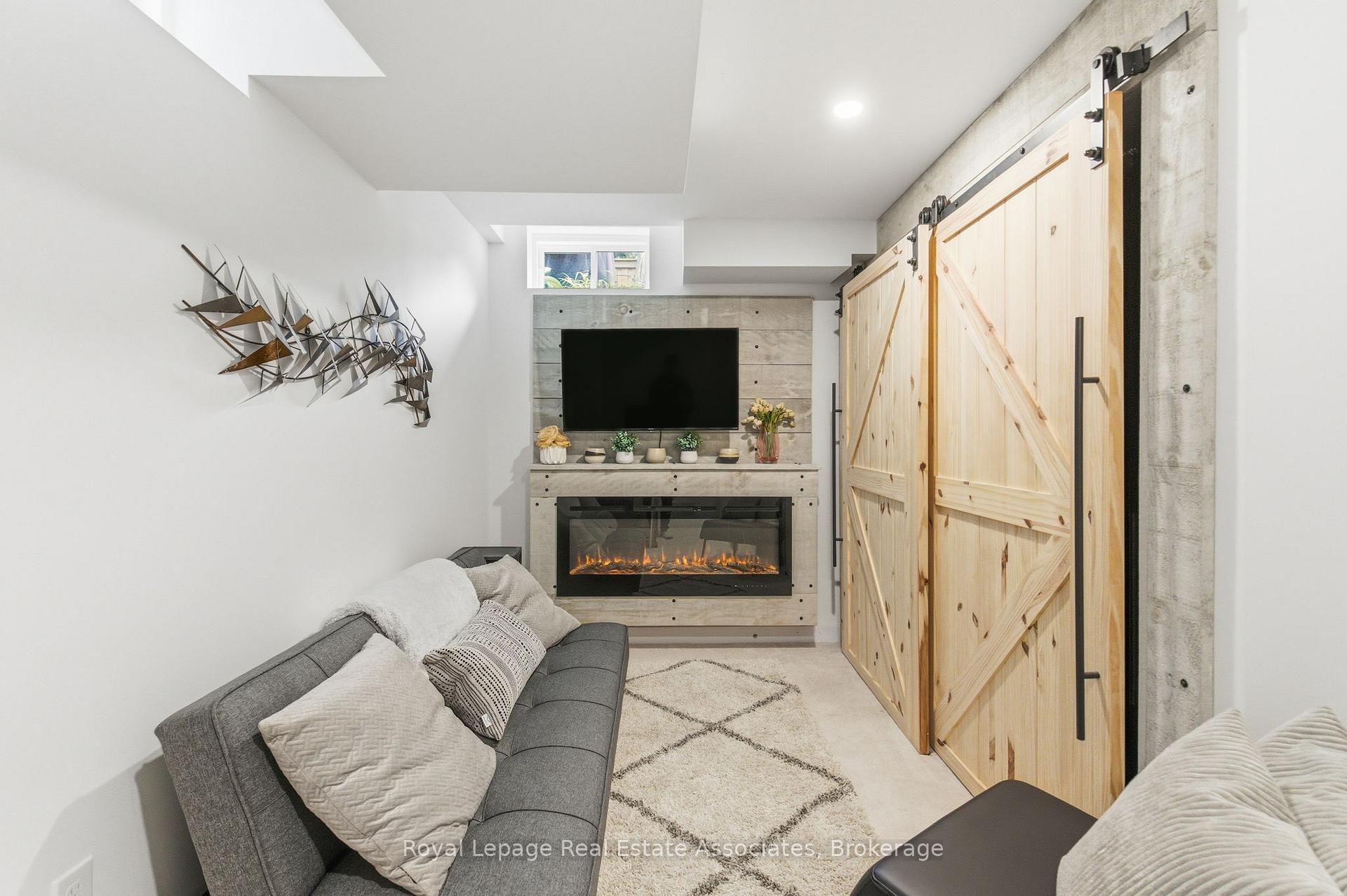 Photo 31 of Unit 7, 383 Dundas Street E, Hamilton, Waterdown — HOMEH