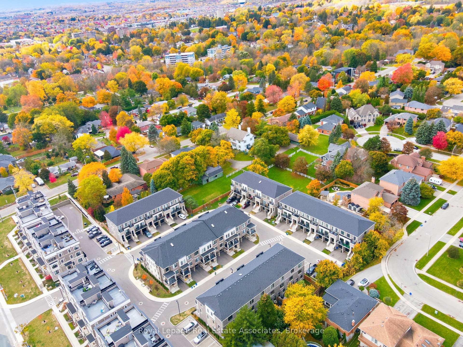 Photo 34 of Unit 7, 383 Dundas Street E, Hamilton, Waterdown — HOMEH