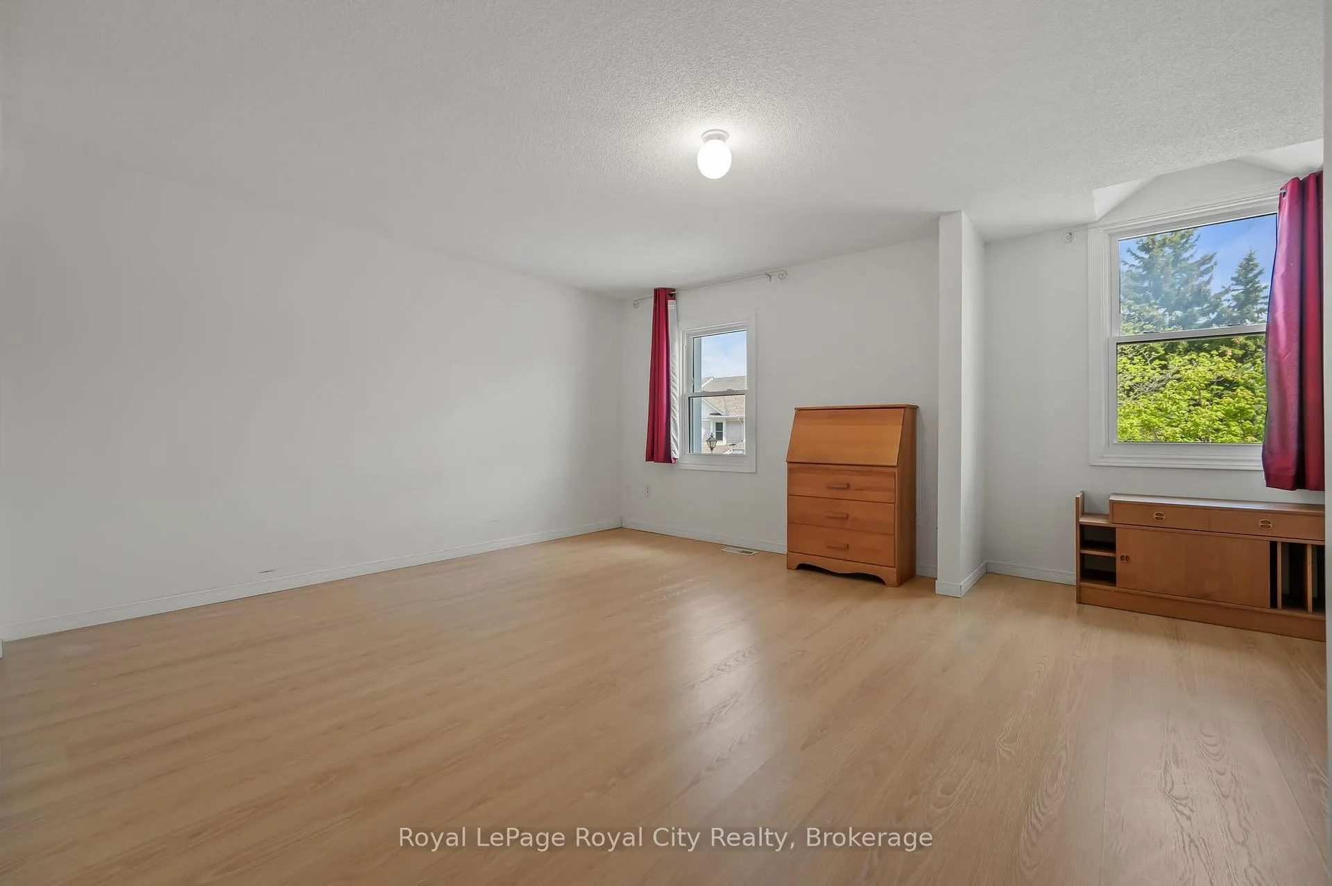 Photo 13 of Unit 29, 66 Rodgers Road, Guelph, Kortright West — HOMEH