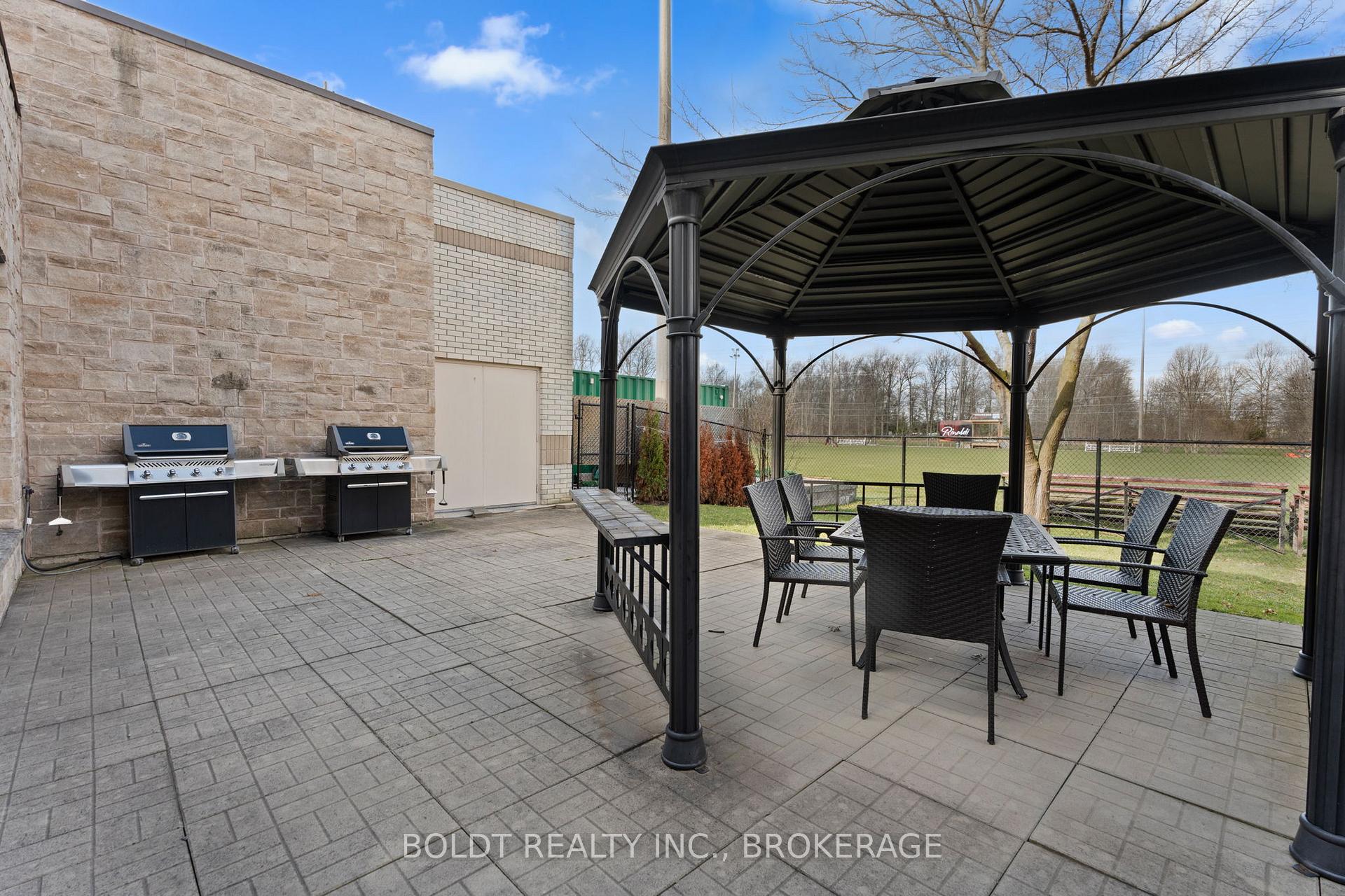 Photo 33 of Unit 407, 141 Vansickle Road, St. Catharines, Rykert/Vansickle — HOMEH