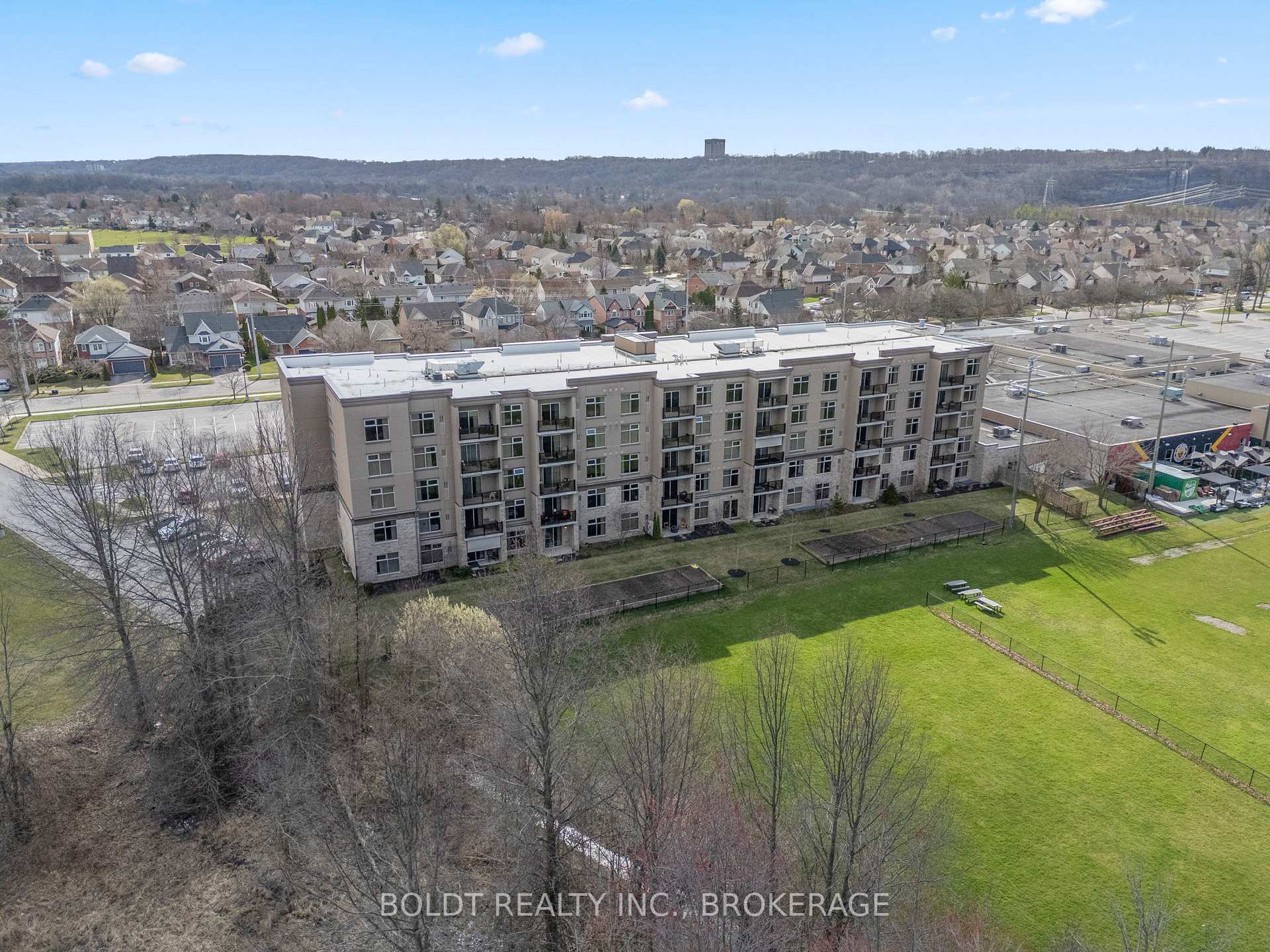 Photo 45 of Unit 407, 141 Vansickle Road, St. Catharines, Rykert/Vansickle — HOMEH