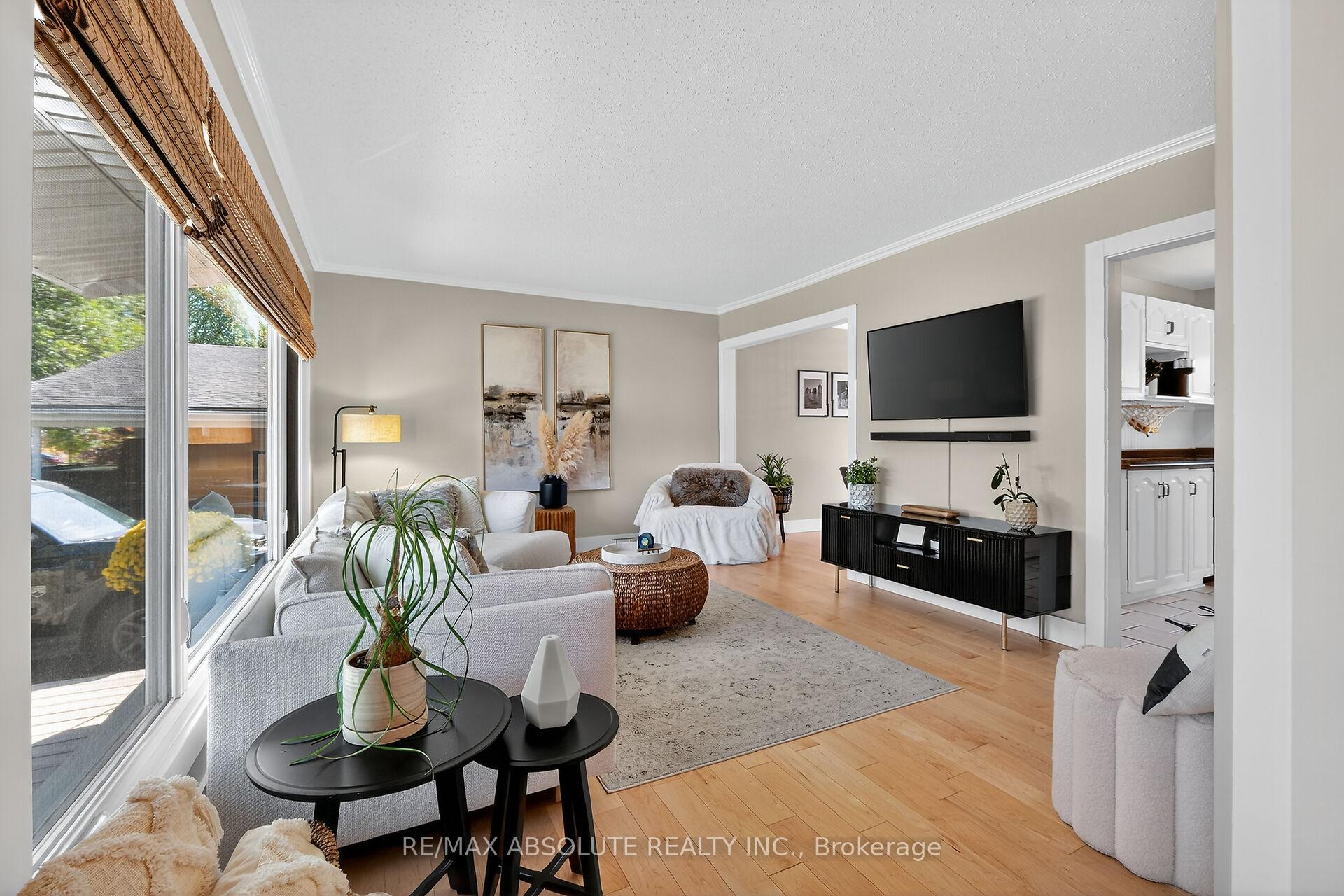 Photo 5 of 2186 Tawney Road, Ottawa, Hawthorne Meadows — HOMEH