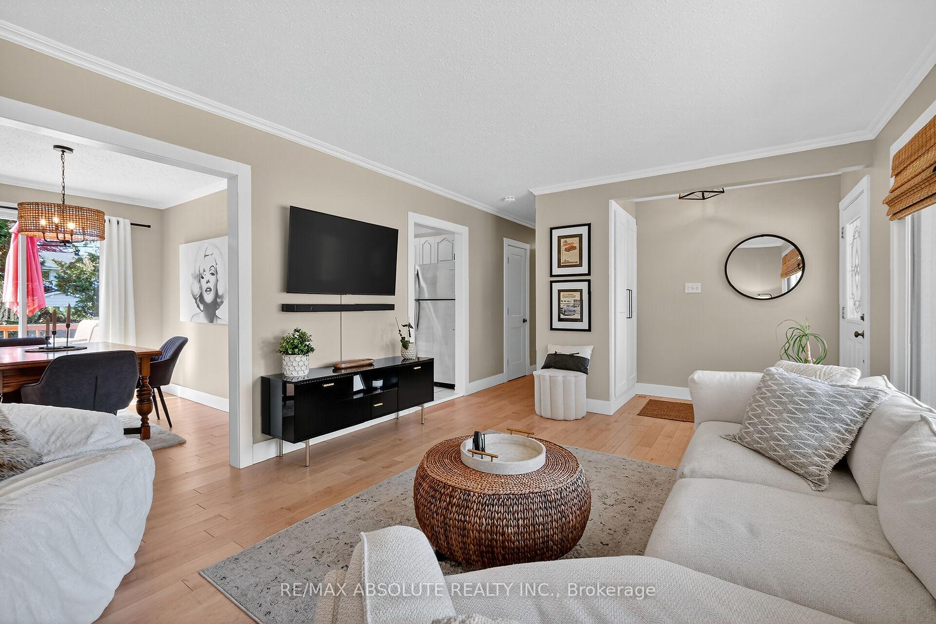 Photo 4 of 2186 Tawney Road, Ottawa, Hawthorne Meadows — HOMEH