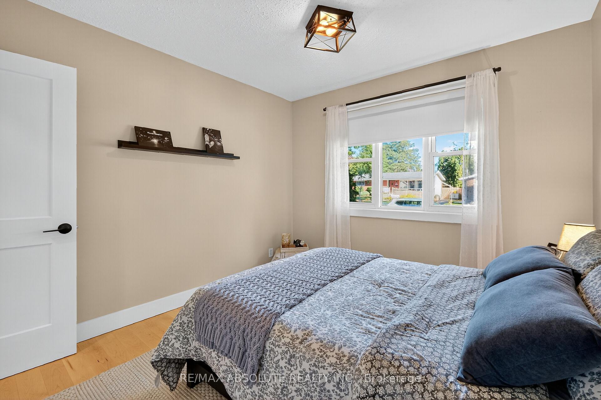 Photo 19 of 2186 Tawney Road, Ottawa, Hawthorne Meadows — HOMEH