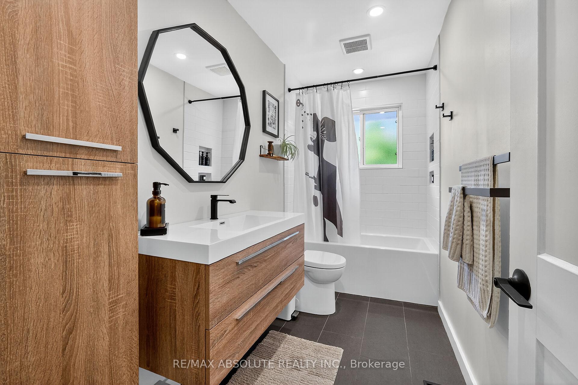 Photo 47 of 2186 Tawney Road, Ottawa, Hawthorne Meadows — HOMEH