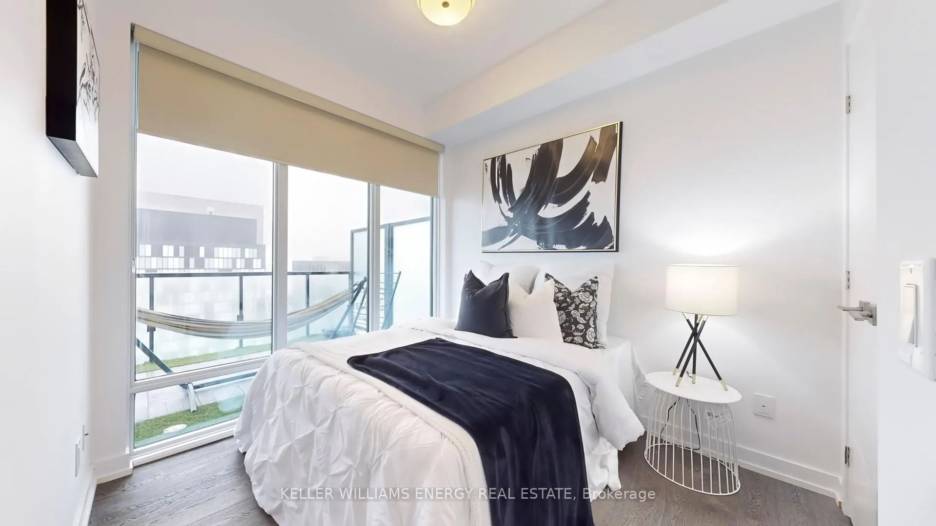 Photo 16 of Unit 3307, 488 University Avenue, Toronto, University — HOMEH