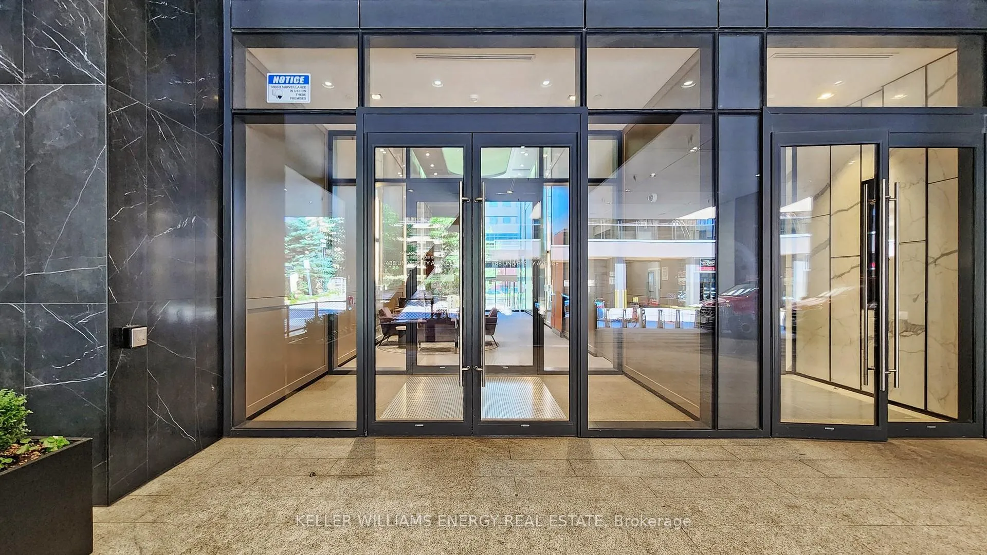 Photo 35 of Unit 3307, 488 University Avenue, Toronto, University — HOMEH