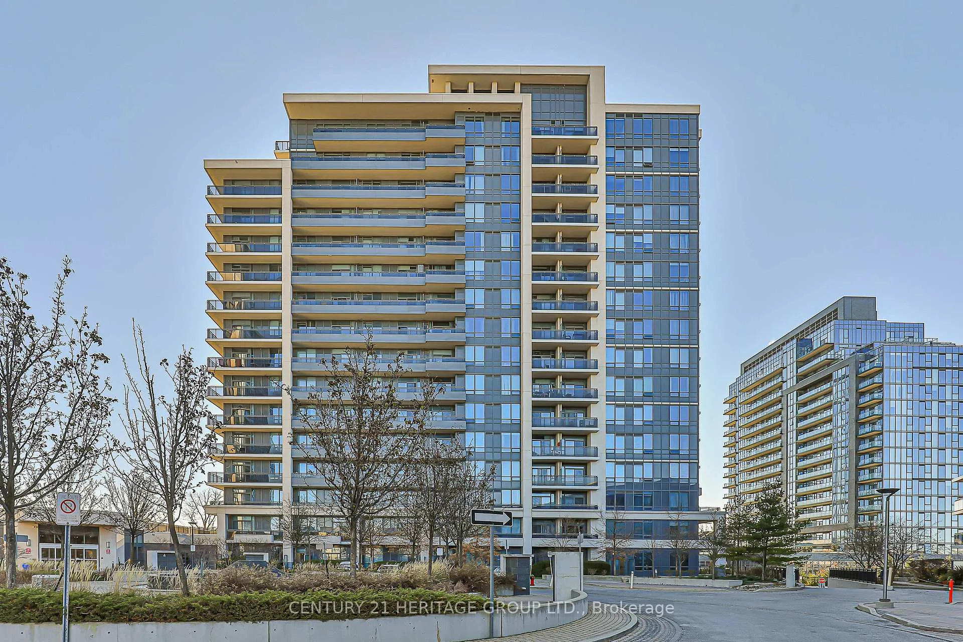 Photo 2 of Unit 914, 85 North Park Road, Vaughan, Beverley Glen — HOMEH