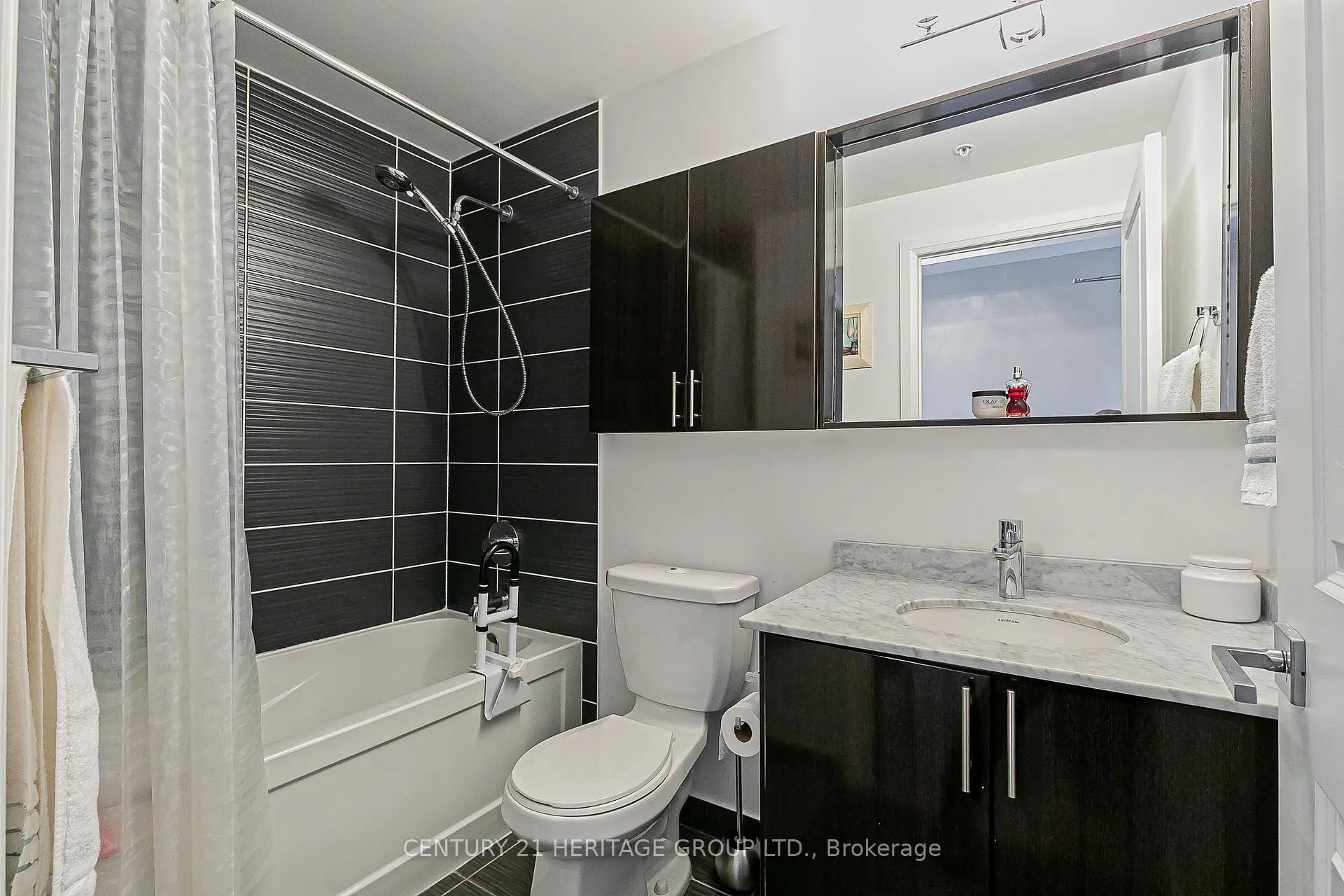 Photo 15 of Unit 914, 85 North Park Road, Vaughan, Beverley Glen — HOMEH