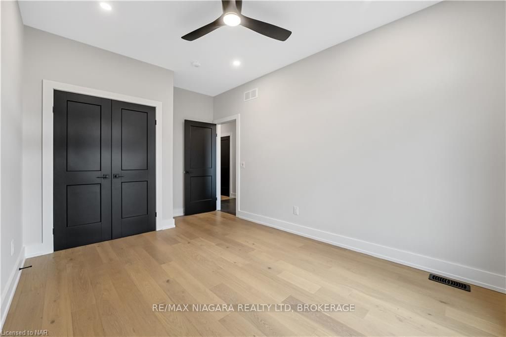 Photo 14 of Unit 3, 300 Richmond Street, Thorold, Confederation Heights — HOMEH