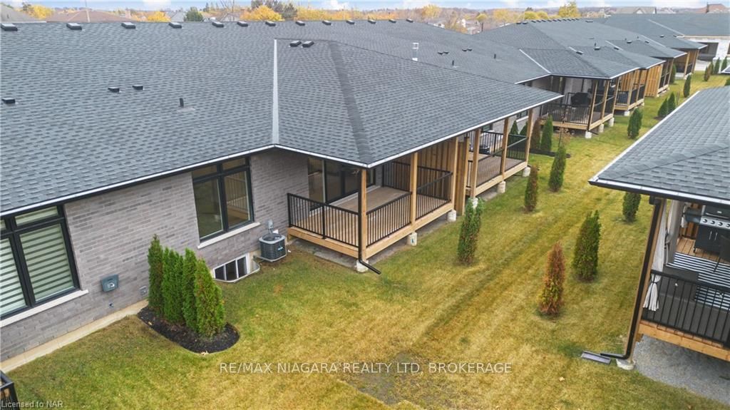Photo 27 of Unit 3, 300 Richmond Street, Thorold, Confederation Heights — HOMEH
