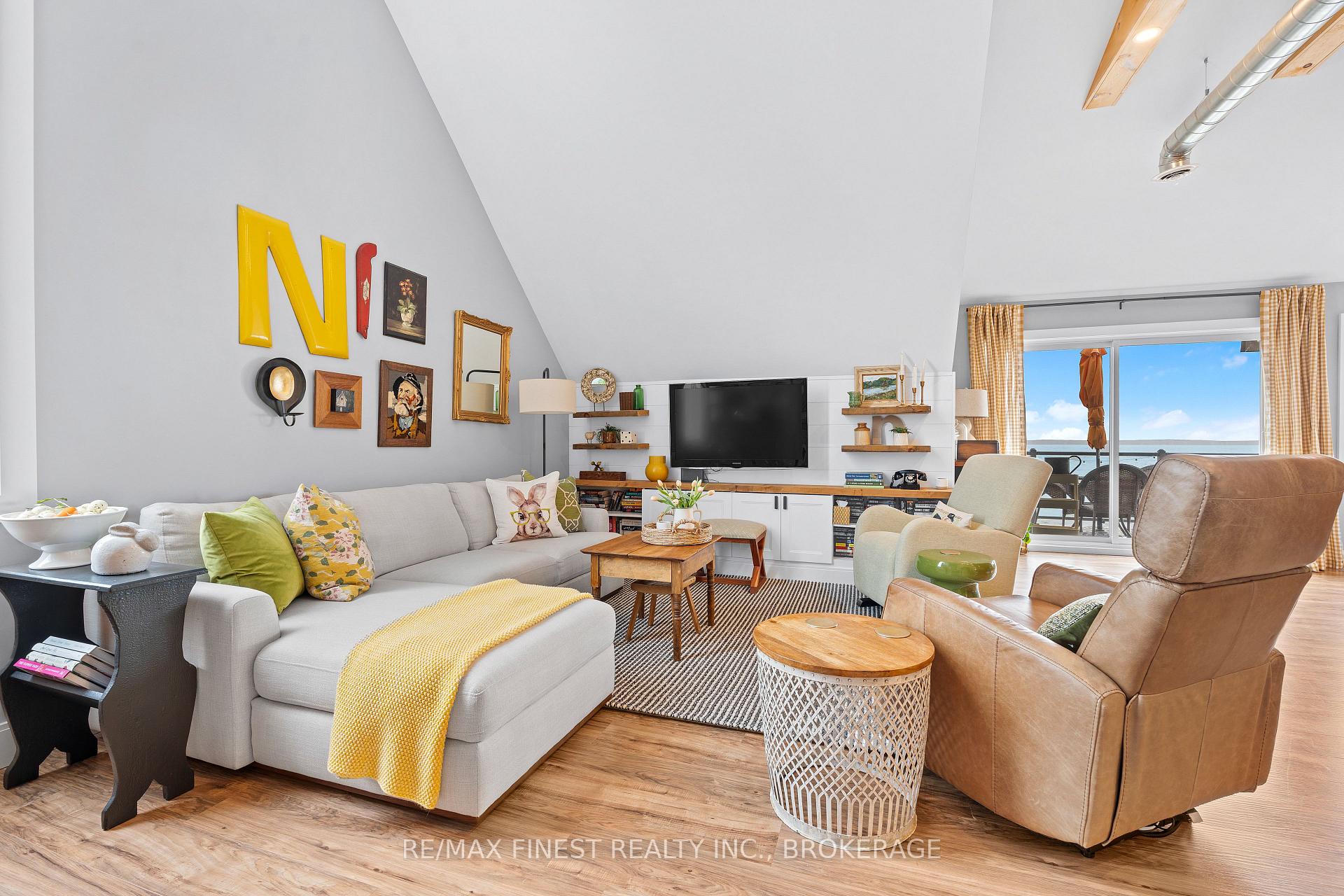 Photo 13 of Unit 203, 110 Bayshore Drive, Loyalist, Bath — HOMEH